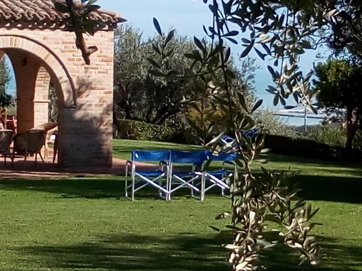 B&B La Casa Tra Gli Ulivi Civitanova Marche Exterior photo