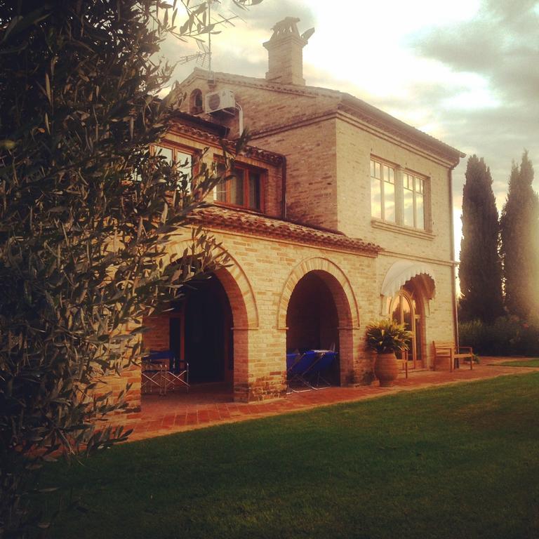 B&B La Casa Tra Gli Ulivi Civitanova Marche Exterior photo