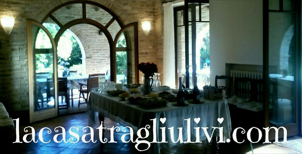 B&B La Casa Tra Gli Ulivi Civitanova Marche Exterior photo